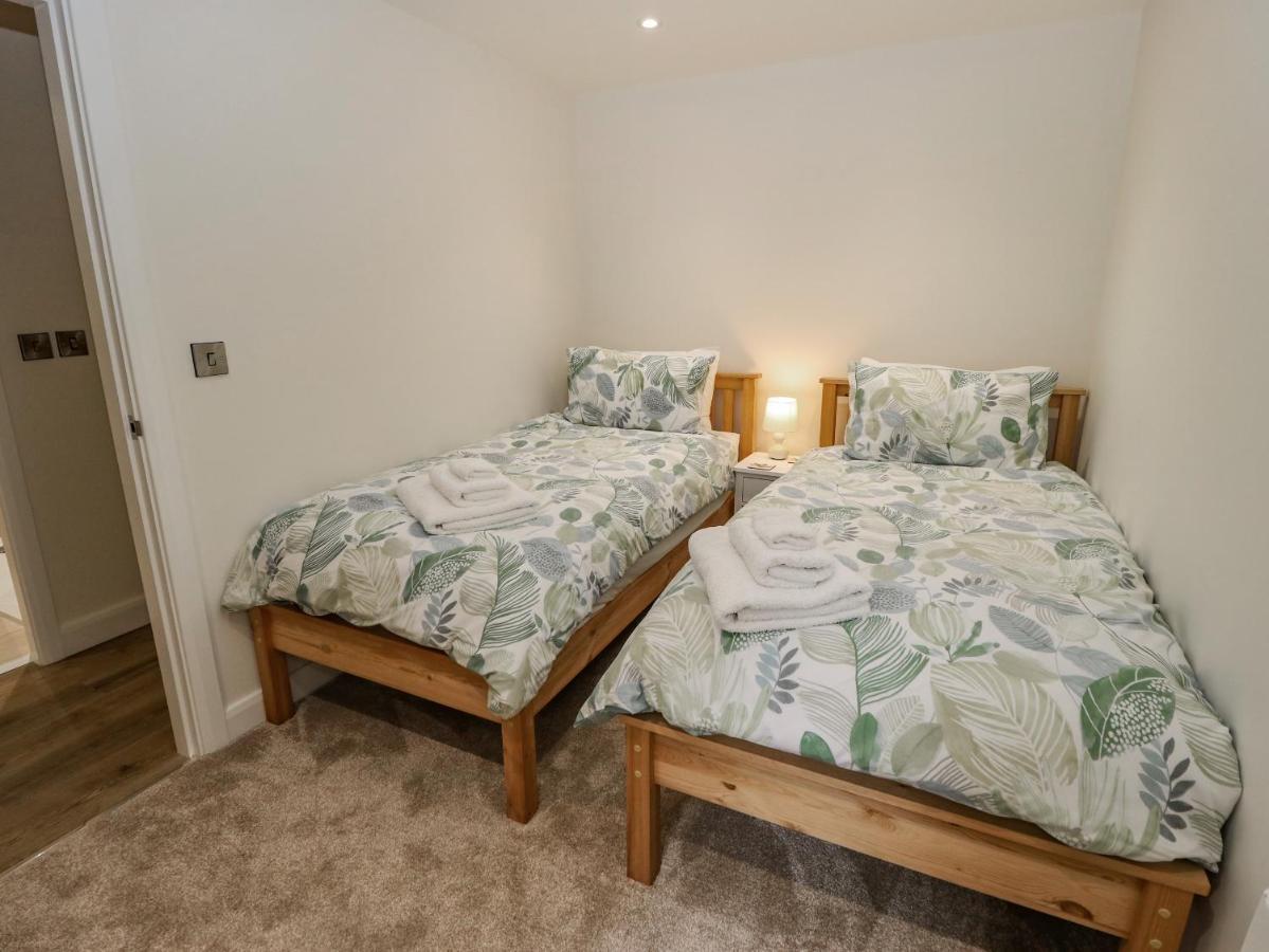 3 Barn Cottages Halifax Bagian luar foto